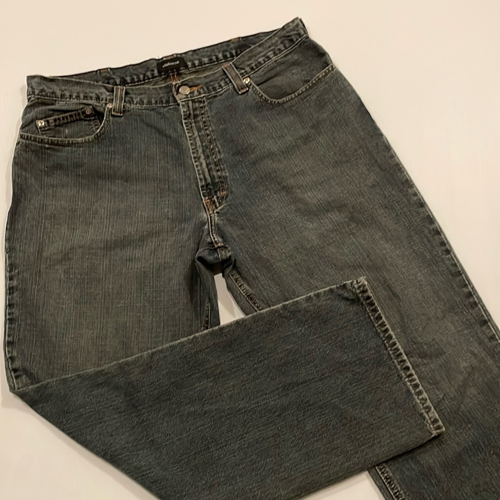 Claiborne relaxed fit, 5 pocket denim jeans. Men’s size 36 x 30